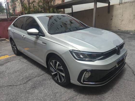 VOLKSWAGEN VIRTUS 1.0 200 TSI HIGHLINE AUTOMÁTICO